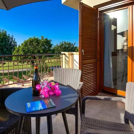 Villa Wonderful Golf View Hg21 Olympus, Aphrodite Hills Kouklia