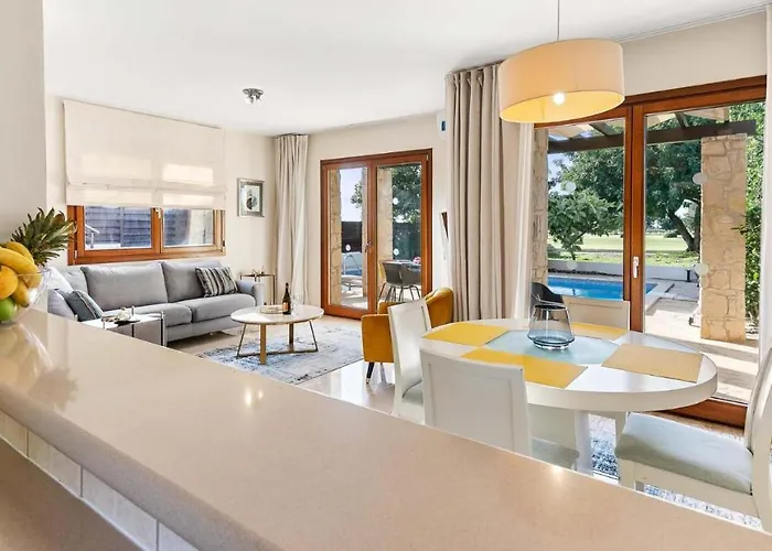 Villa Wonderful Golf View Hg21 Olympus, Aphrodite Hills Kouklia